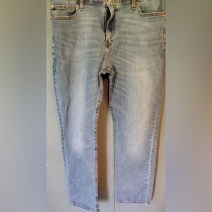 Signature Levi’s 38x32